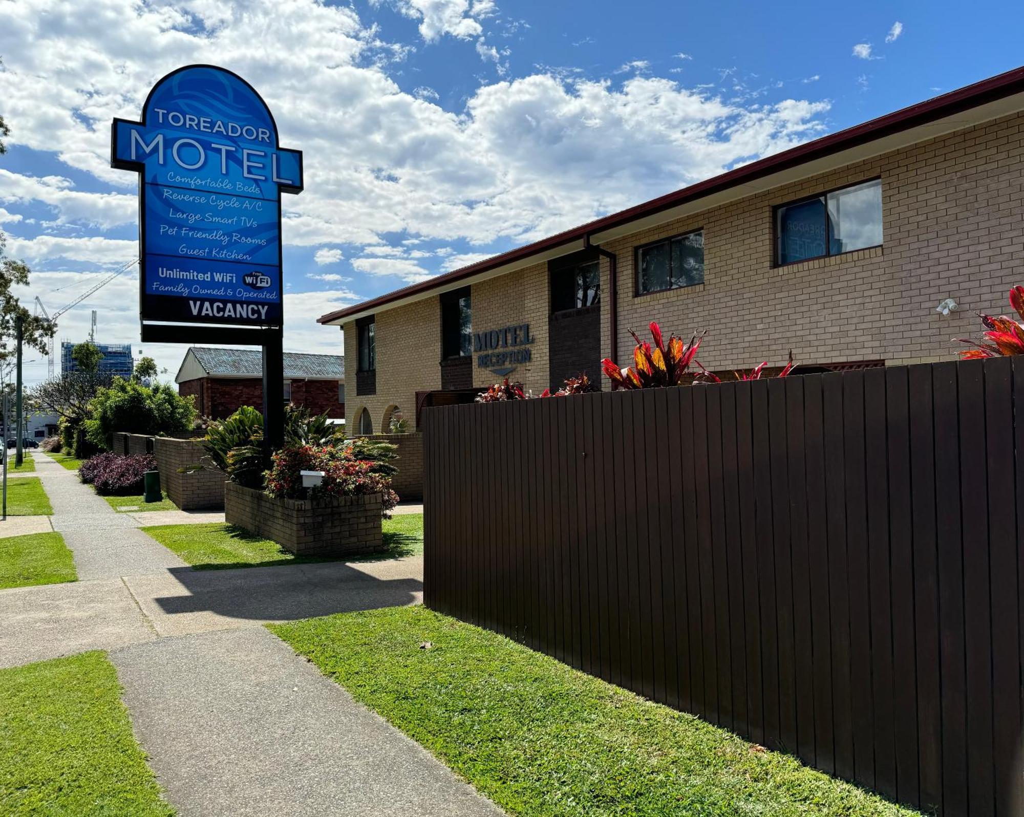 Toreador Motel Coffs Harbour Exterior photo